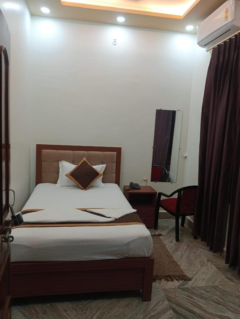 Varanasi Group Of Hotels !! Top Rated & Most Awarded Property In Varanasi !! 4*